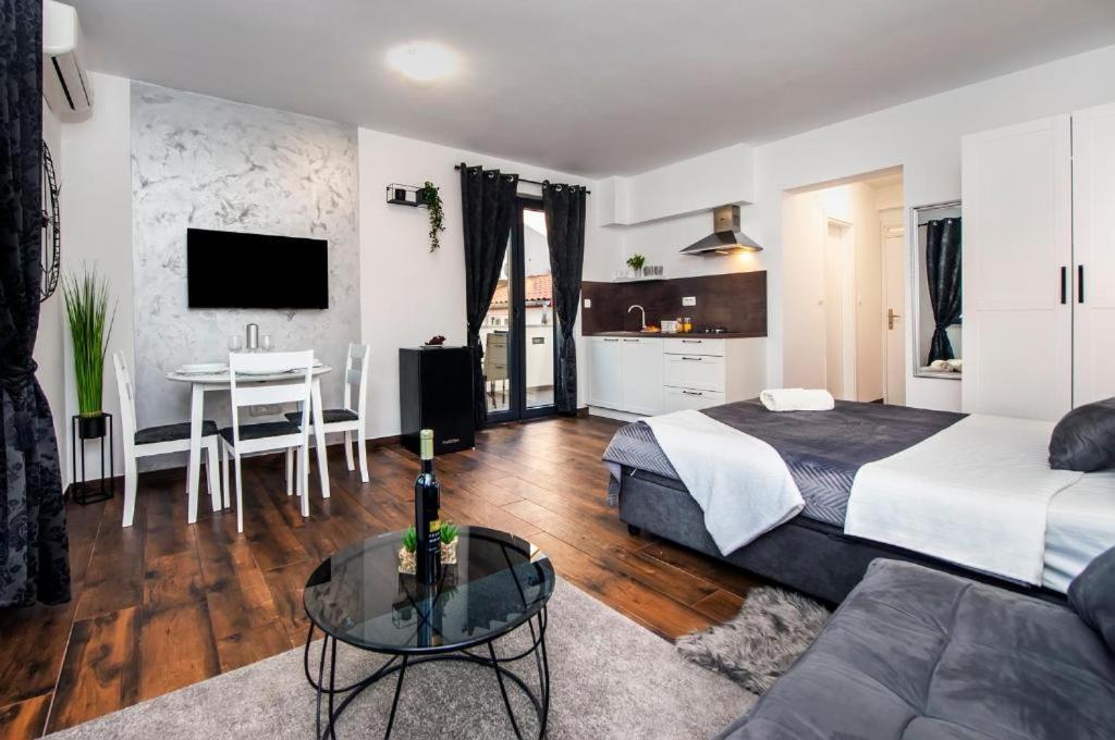 Deluxe Apartments A&A - 2 Rovinj Kültér fotó