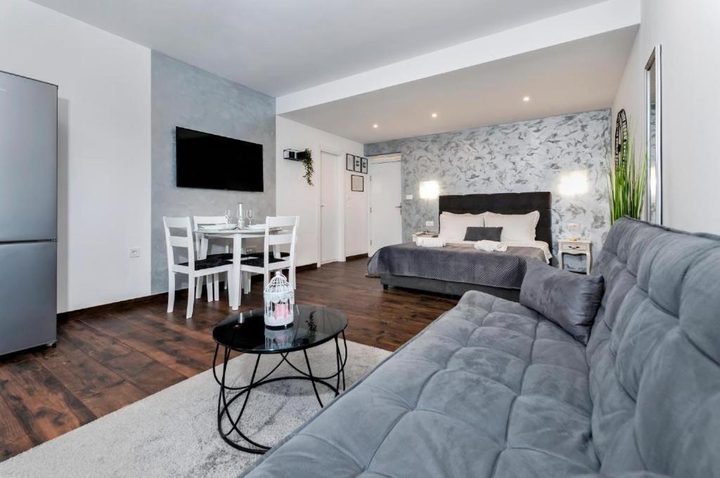 Deluxe Apartments A&A - 2 Rovinj Kültér fotó